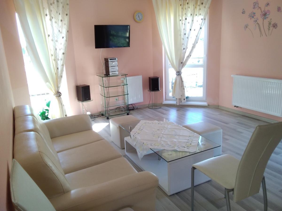 Dw Fantazja Bed and Breakfast Kołobrzeg Εξωτερικό φωτογραφία